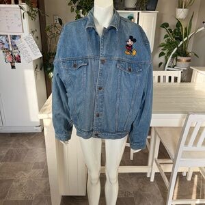 VTG 90s Disney Classic trucker style Denim Jacket front button closure/pockets